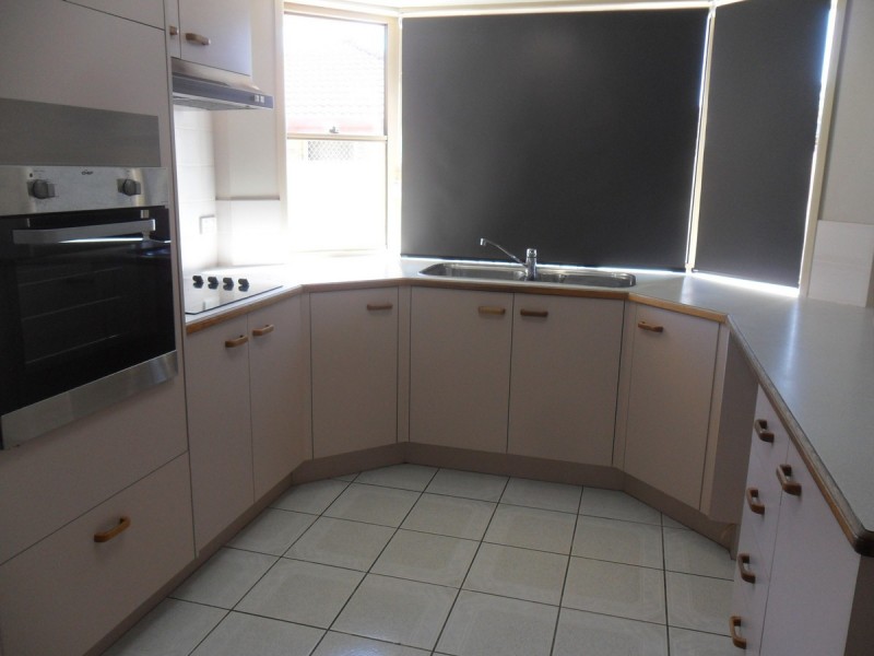 Sandstone Point QLD 4511