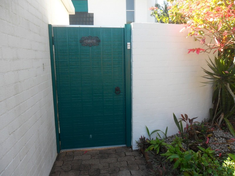 Sandstone Point QLD 4511