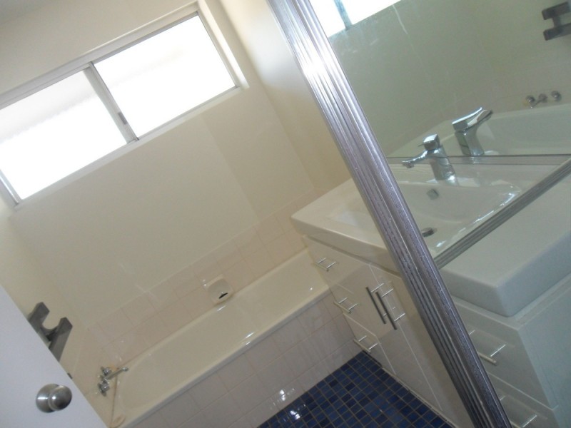 Sandstone Point QLD 4511
