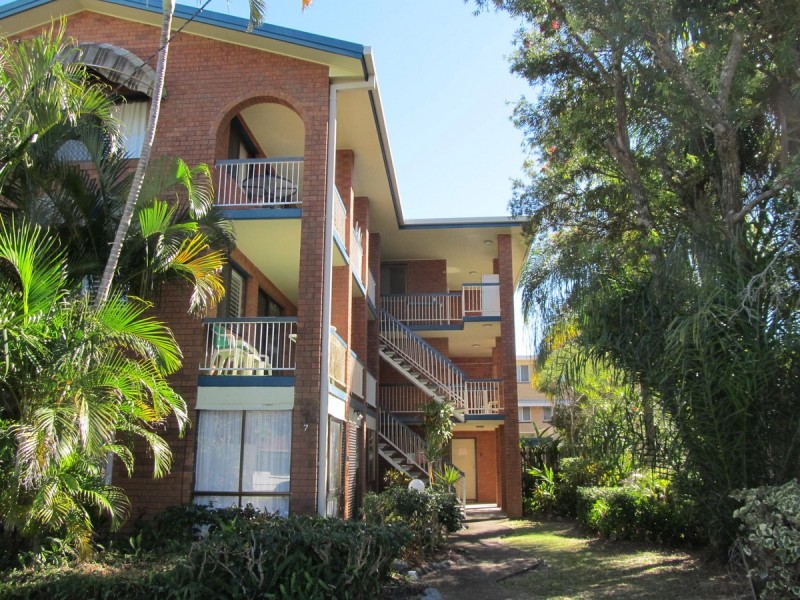 5/7 Hall Avenue, Bongaree QLD 4507