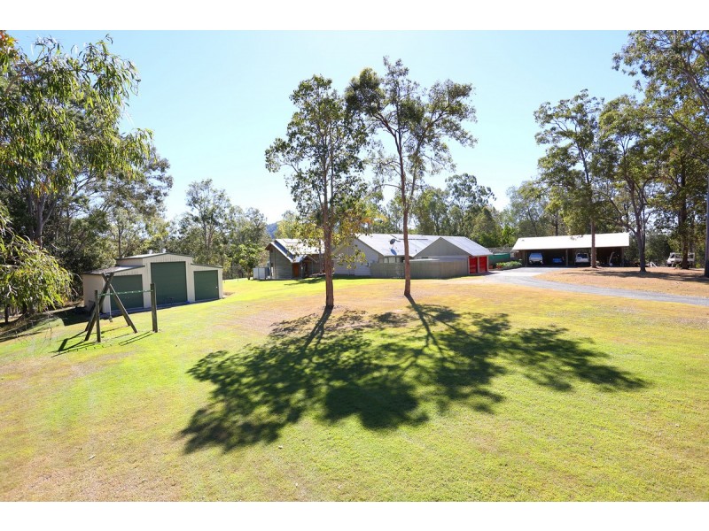 6 Roxburgh Road, Wights Mountain QLD 4520