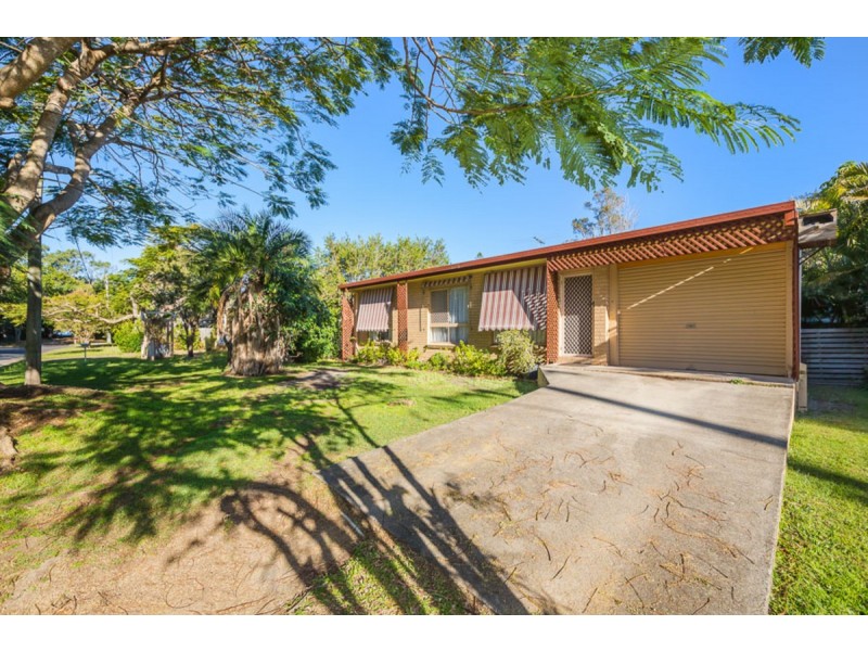 6 McGregor Terrace, Beachmere QLD 4510