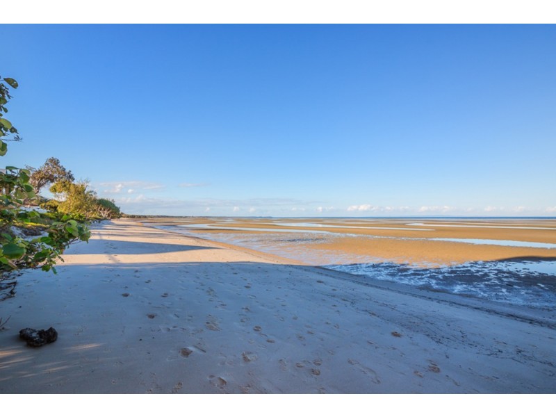 6 McGregor Terrace, Beachmere QLD 4510
