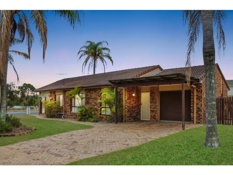 1 Elizabeth Batts Court, Banksia Beach QLD 4507