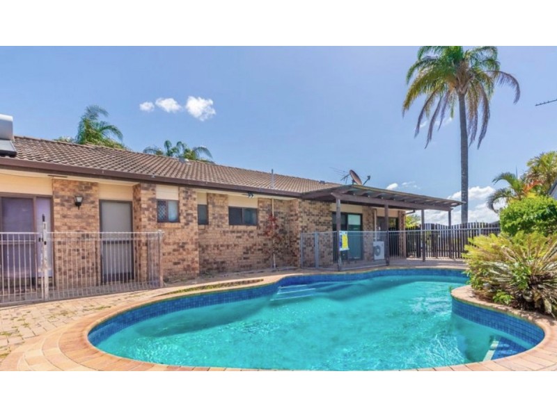 1 Elizabeth Batts Court, Banksia Beach QLD 4507