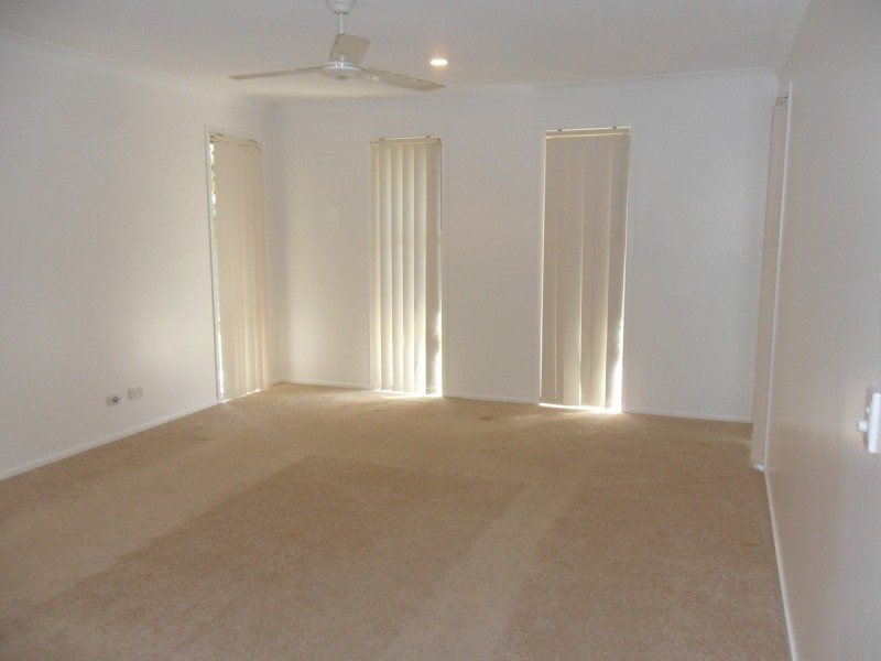 Sandstone Point QLD 4511