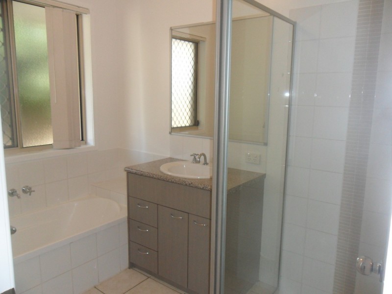Sandstone Point QLD 4511