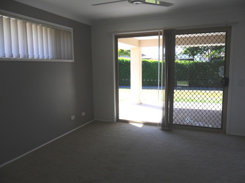 Sandstone Point QLD 4511