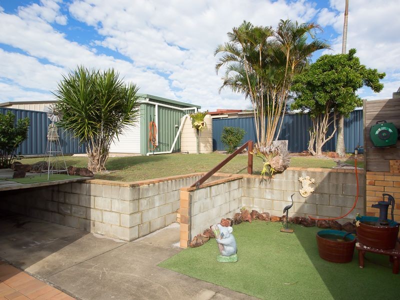 3 Village Avenue, Bribie Island QLD 4507