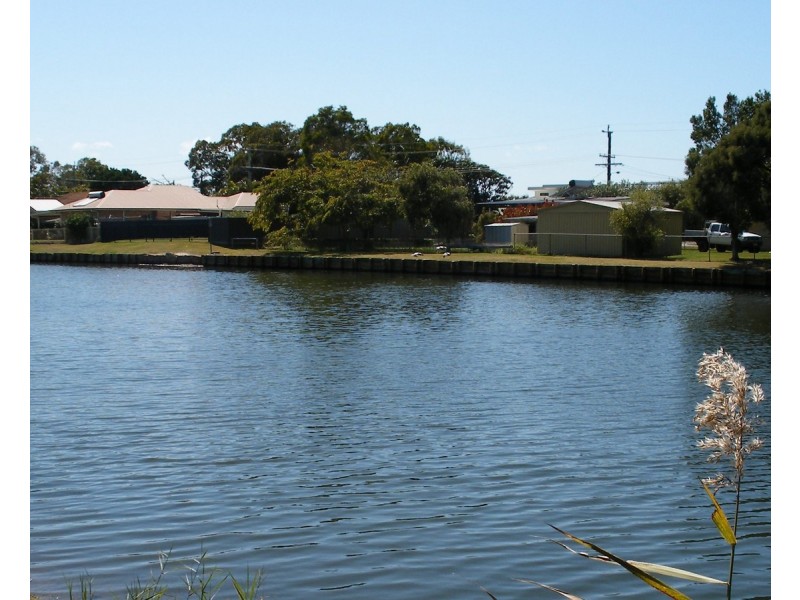 11 Trevor Street, Beachmere QLD 4510