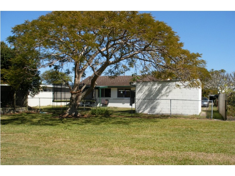 11 Trevor Street, Beachmere QLD 4510