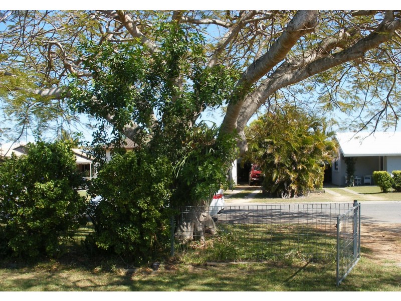 11 Trevor Street, Beachmere QLD 4510