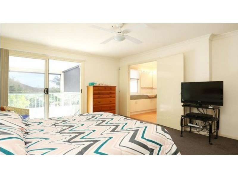 121 Avon Avenue, Banksia Beach QLD 4507