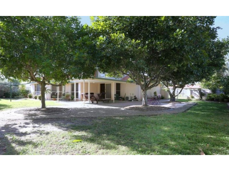 121 Avon Avenue, Banksia Beach QLD 4507
