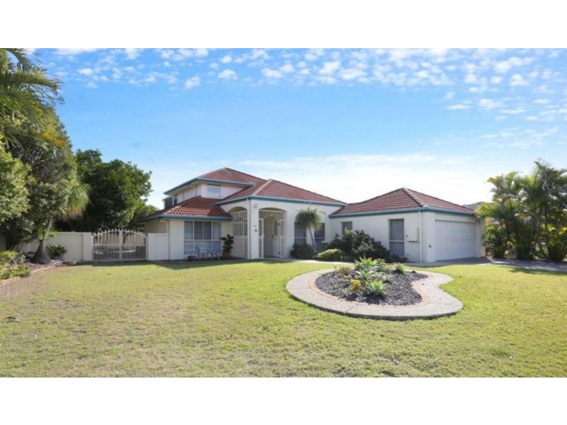 121 Avon Avenue, Banksia Beach QLD 4507