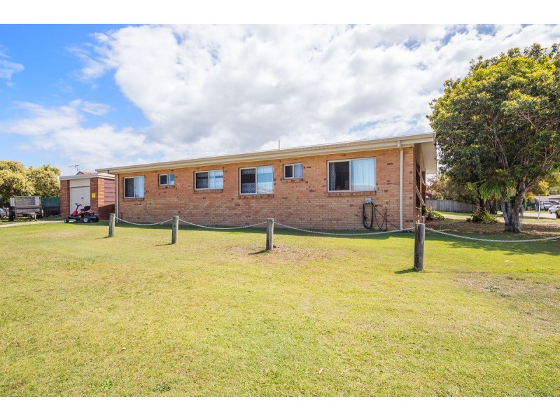 15 Phoenix, Bongaree QLD 4507