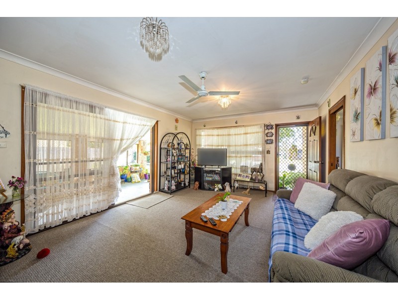 15 Phoenix, Bongaree QLD 4507