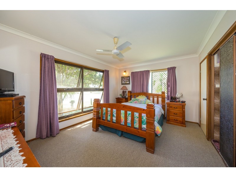 15 Phoenix, Bongaree QLD 4507