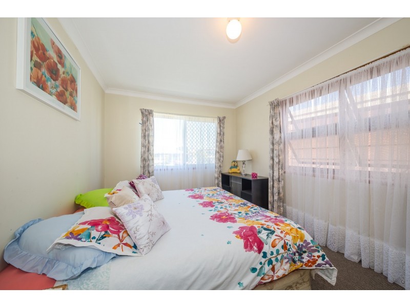 15 Phoenix, Bongaree QLD 4507