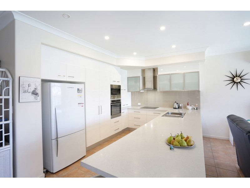 36 Cosmos Avenue, Banksia Beach QLD 4507