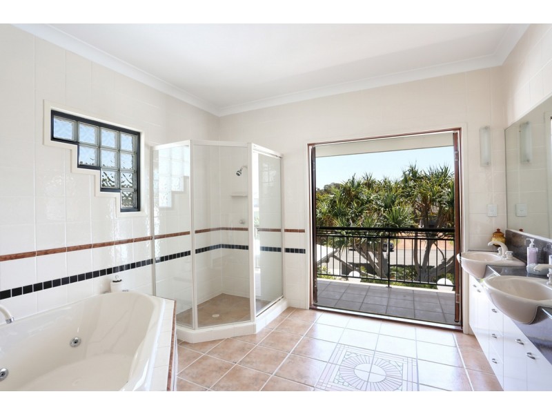 36 Cosmos Avenue, Banksia Beach QLD 4507