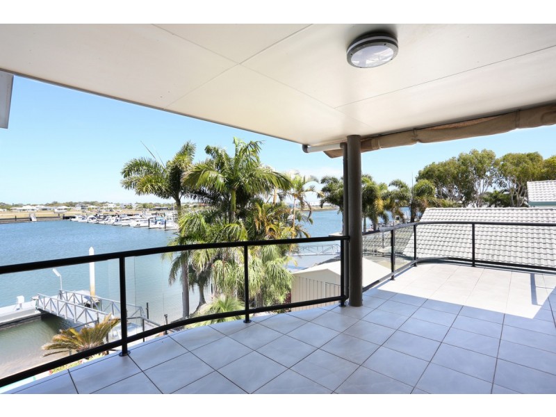 36 Cosmos Avenue, Banksia Beach QLD 4507