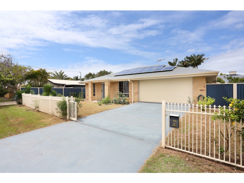 17 Yorkshire Drive, Banksia Beach QLD 4507