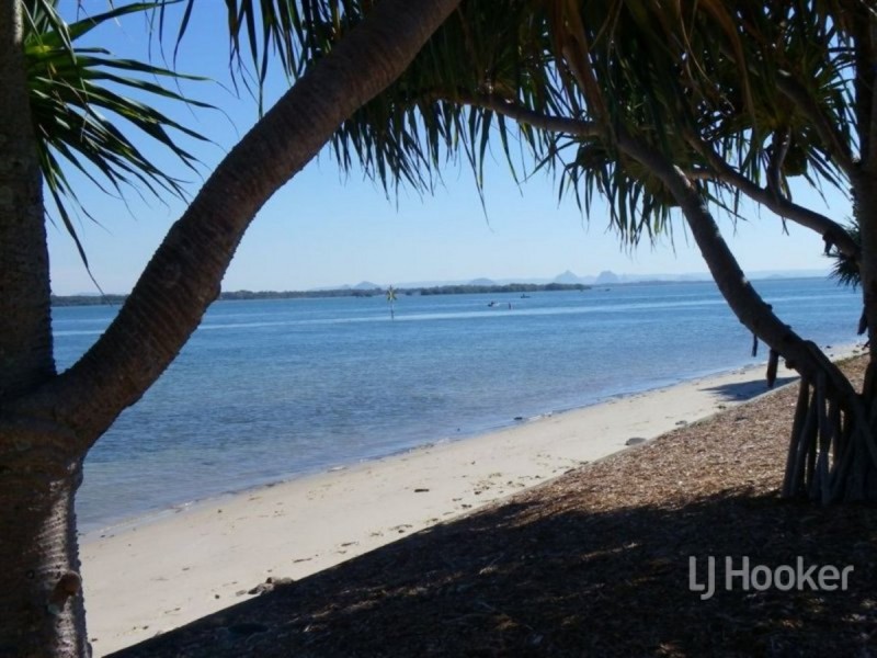 33 Seaside Drive, Banksia Beach QLD 4507