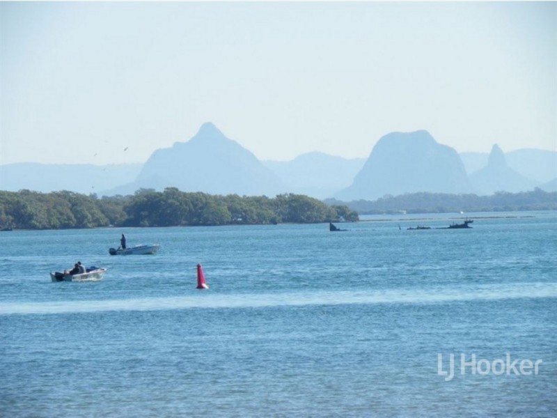 33 Seaside Drive, Banksia Beach QLD 4507