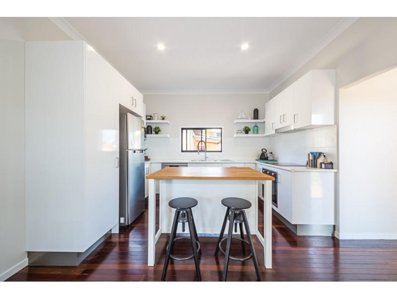 35 Bonham Street, Bongaree QLD 4507