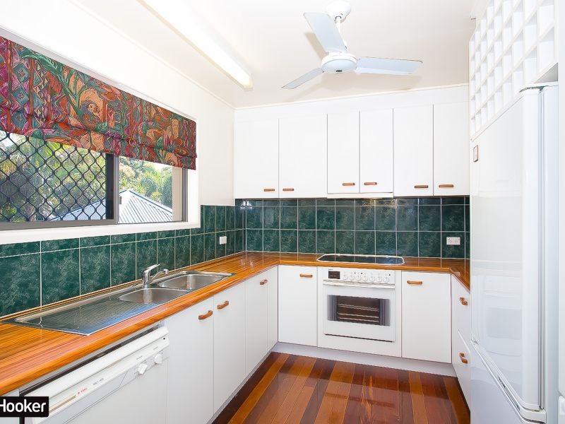 13 Kangaroo Avenue, Bribie Island QLD 4507