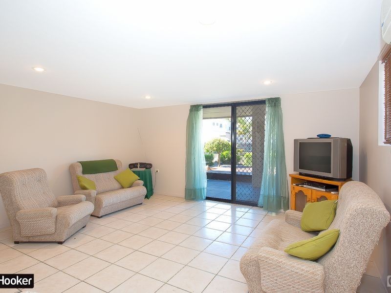 13 Kangaroo Avenue, Bribie Island QLD 4507