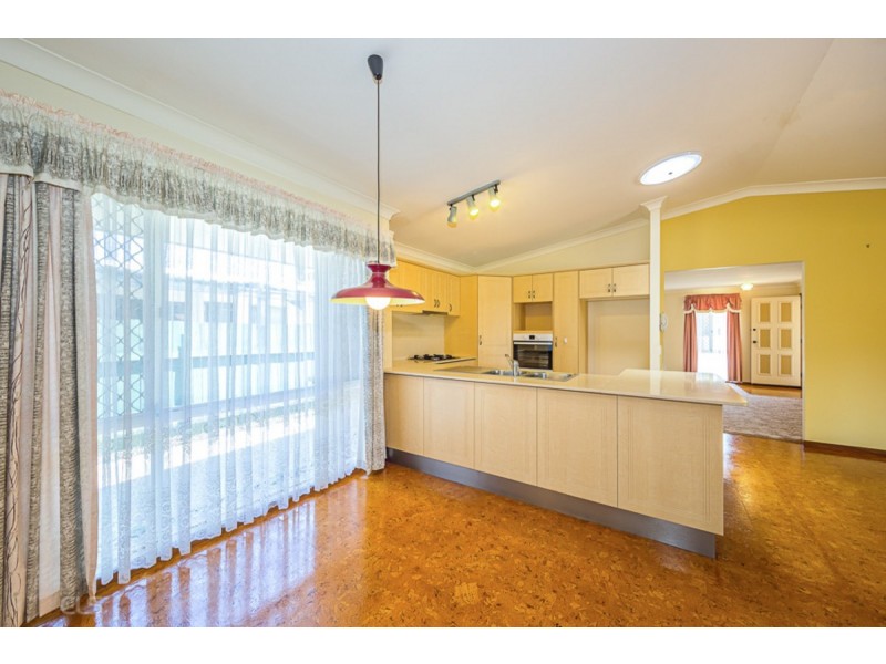 17 Fairway Avenue, Woorim QLD 4507