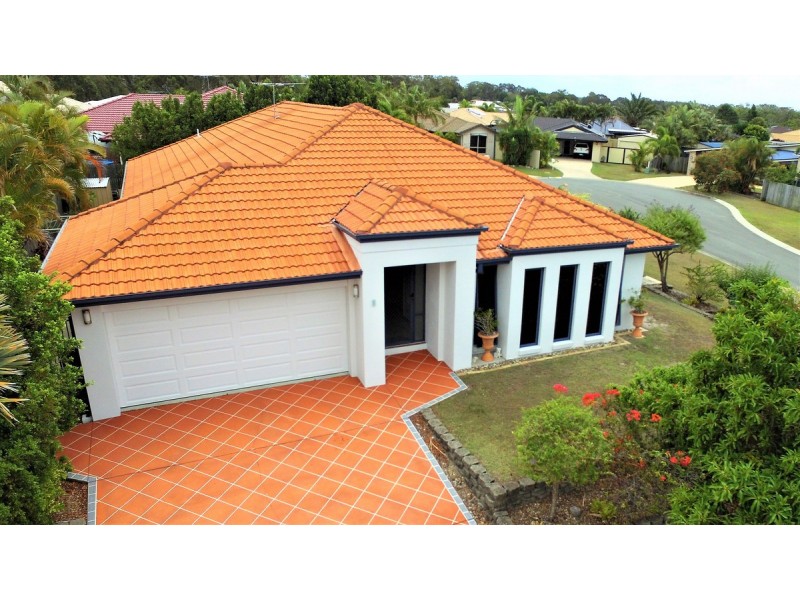 1 Bronte Place, Sandstone Point QLD 4511