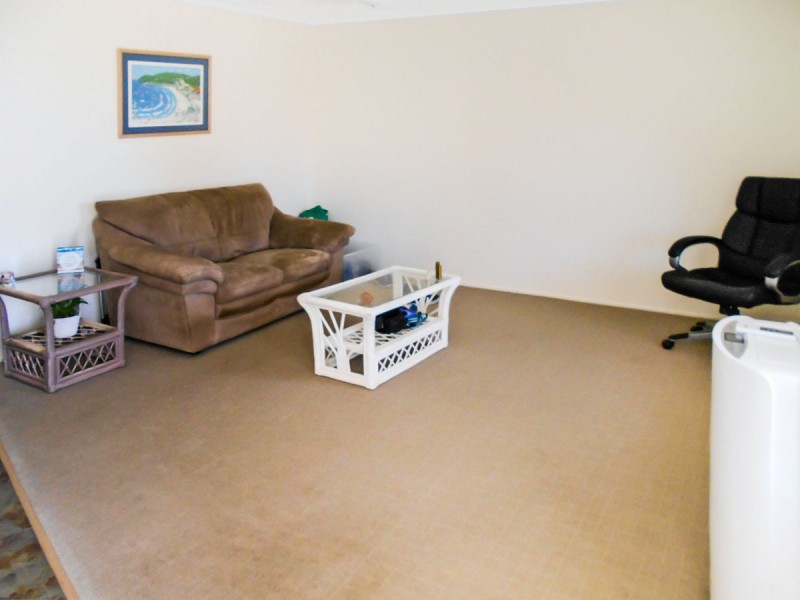 4 Lancaster Place, Sandstone Point QLD 4511