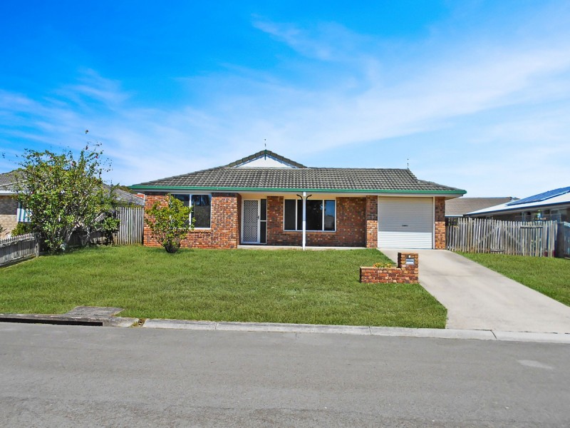 4 Lancaster Place, Sandstone Point QLD 4511