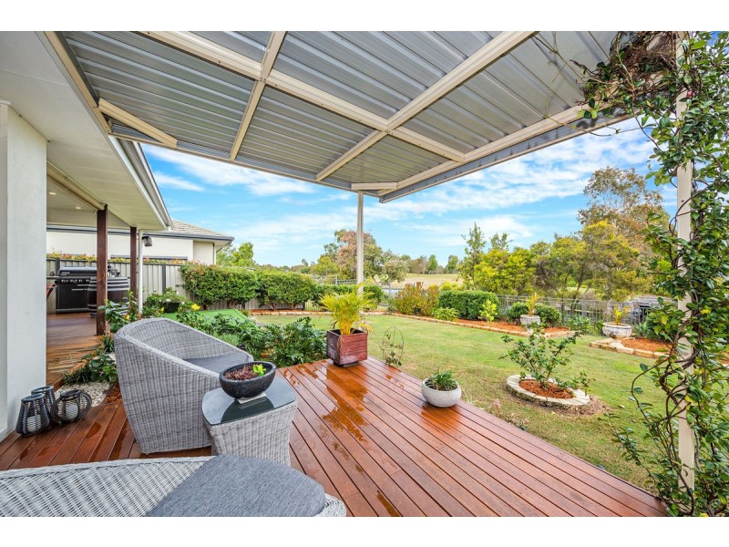 No. 6 Foxtail Crescent, Banksia Beach QLD 4507