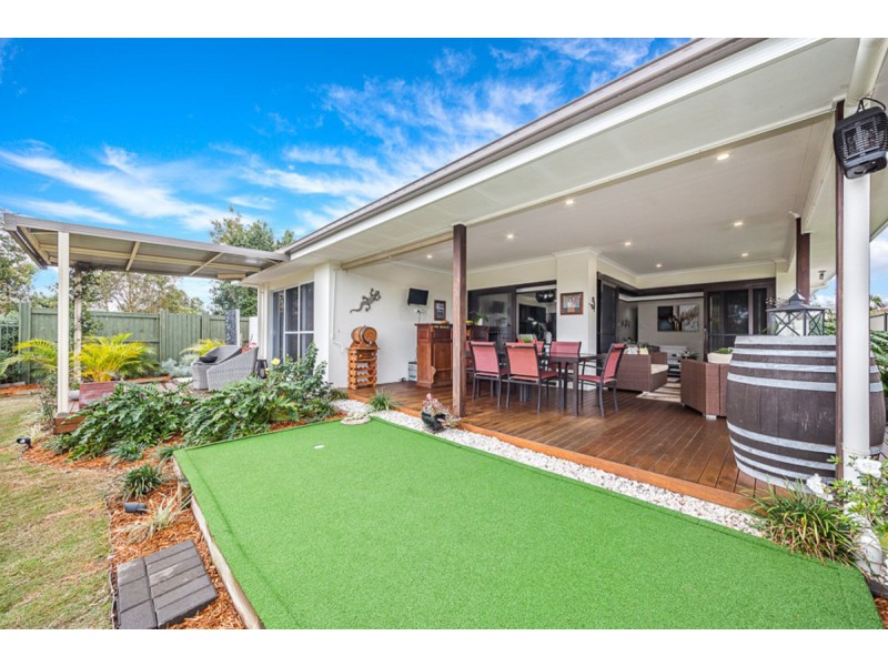 No. 6 Foxtail Crescent, Banksia Beach QLD 4507
