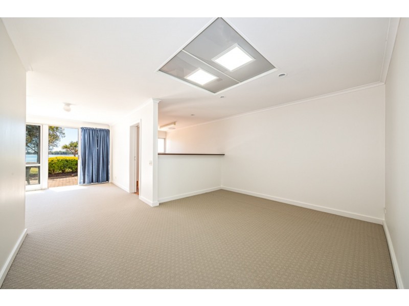 5/16 Spinnaker Drive, Sandstone Point QLD 4511