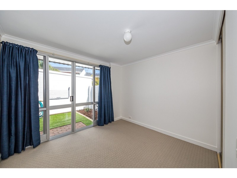 5/16 Spinnaker Drive, Sandstone Point QLD 4511