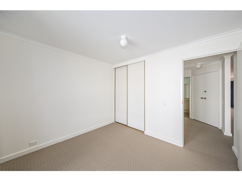 5/16 Spinnaker Drive, Sandstone Point QLD 4511