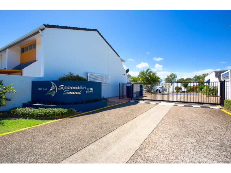5/16 Spinnaker Drive, Sandstone Point QLD 4511