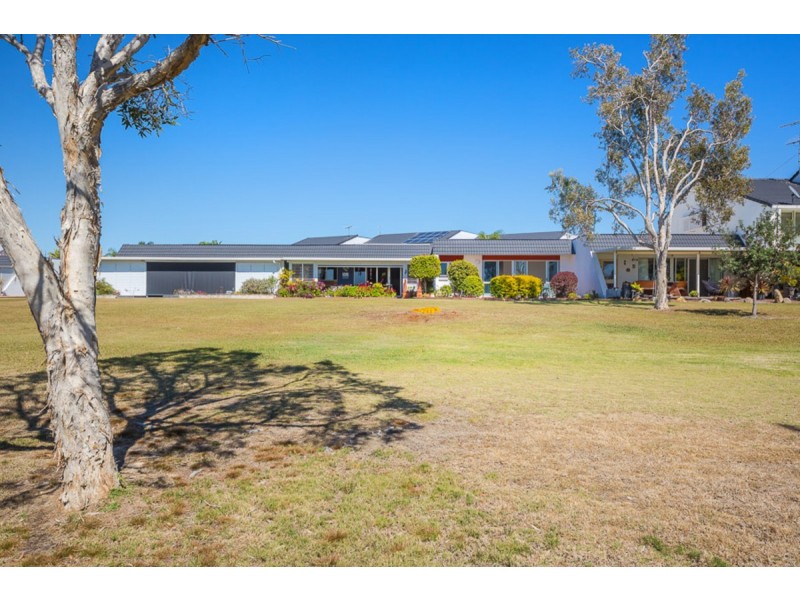 5/16 Spinnaker Drive, Sandstone Point QLD 4511