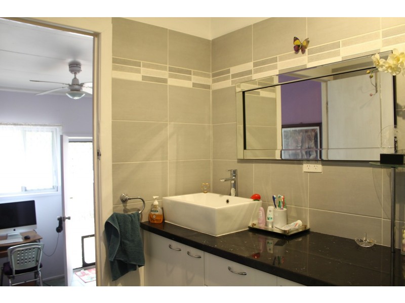 6 Koopa Street, Bongaree QLD 4507