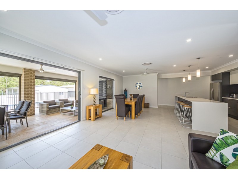 42 Ashleigh Street, Caboolture QLD 4510