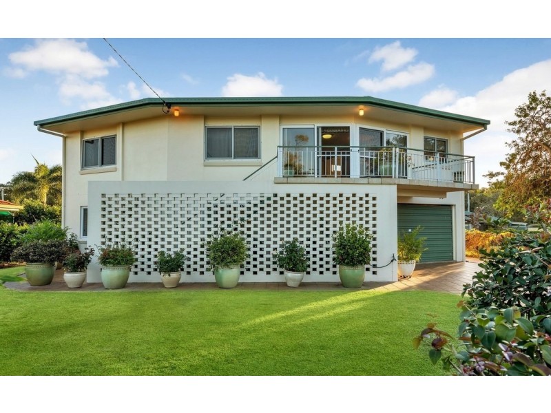 10 Brookes Crescent, Woorim QLD 4507