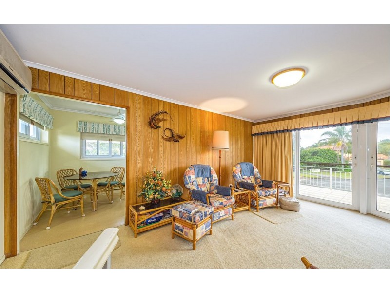 10 Brookes Crescent, Woorim QLD 4507