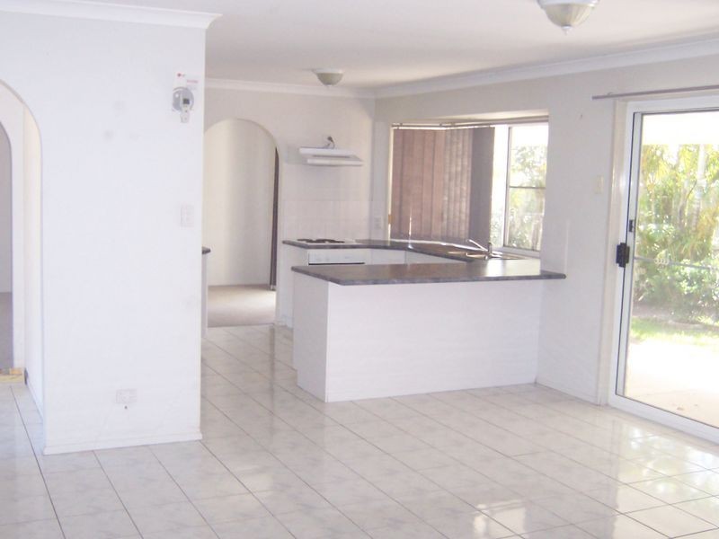 Sandstone Point QLD 4511