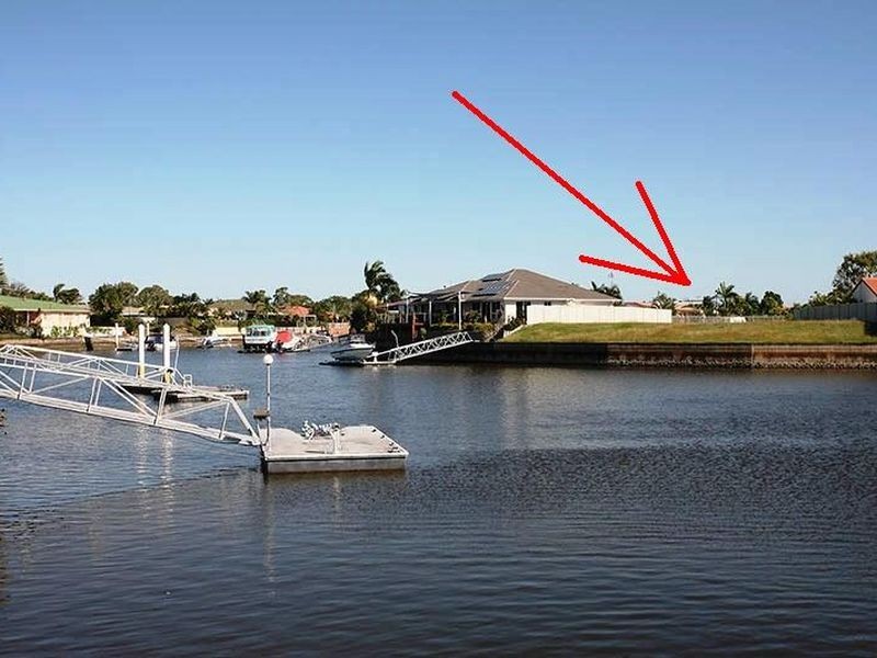 60 Island Parade, Bribie Island QLD 4507