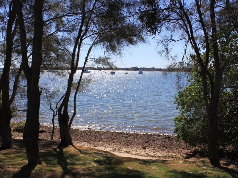 112/8 Spinnaker Dr, Sandstone Point QLD 4511